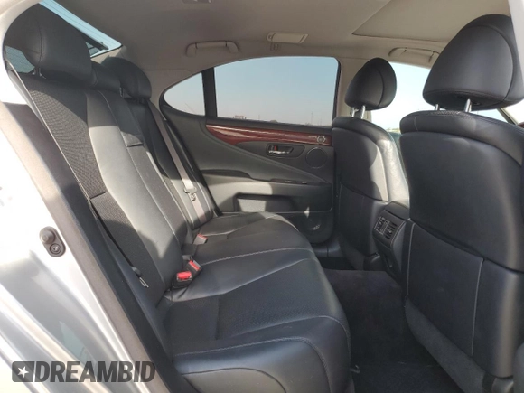2008 Lexus LS 460 z VIN JTHBL46F785065105, wystawiony jako Copart lot #66089815 z przebiegiem 83 023 mil mil oraz Czysty tytuł • Clean title. Historia ofert i sprzedaży dostępna na DreamBid. Obrazek 10.