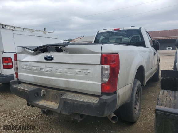2022 Ford Super Duty F-350 SRW XL with VIN 1FTRF3A61NED49897, listed as a Copart auction lot 47956025 with NaN miles and Salvage Title. Bid and sale history available at carsss.com. Image 3.