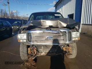 2004 Ford F-350 XL z VIN 1FTSW31P74EB59689, wystawiony jako Copart lot #87101184 z przebiegiem 240 134 mil mil oraz Szkoda całkowita • Salvage title. Historia ofert i sprzedaży dostępna na DreamBid. Obrazek 5.