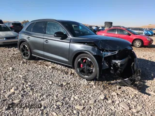 2020 Audi SQ5 Prestige with VIN WA1C4AFY0L2110022, listed as a Copart auction lot 79882574 with 6,063 mi miles and Salvage Title. Bid and sale history available at DreamBid. Image 4.