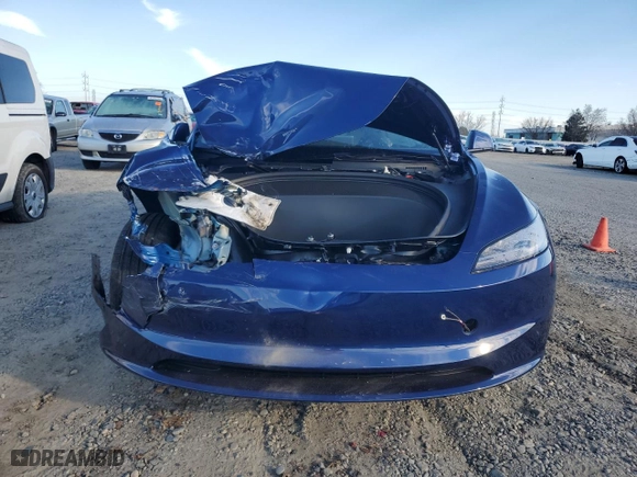2025 Tesla Model 3 Long Range with VIN 5YJ3E1EA4SF920255, listed as a Copart auction lot 47213615 with 245 mi miles and Salvage Title. Bid and sale history available at carsss.com. Image 5.