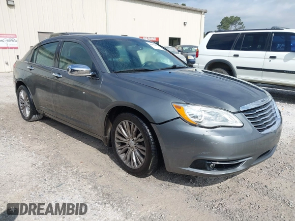 2012 Chrysler 200 Limited with VIN 1C3CCBCB4CN304232, listed as a IAAI auction lot 42079831 with 154,222 mi miles. Bid and sale history available at carsss.com. Image 1.