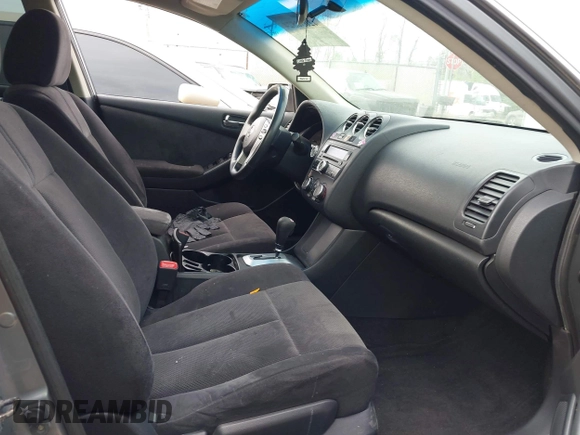 2009 Nissan Altima SL with VIN 1N4AL21E59N470273, listed as a IAAI auction lot 42030524 with 184,286 mi miles and . Bid and sale history available at DreamBid. Image 5.