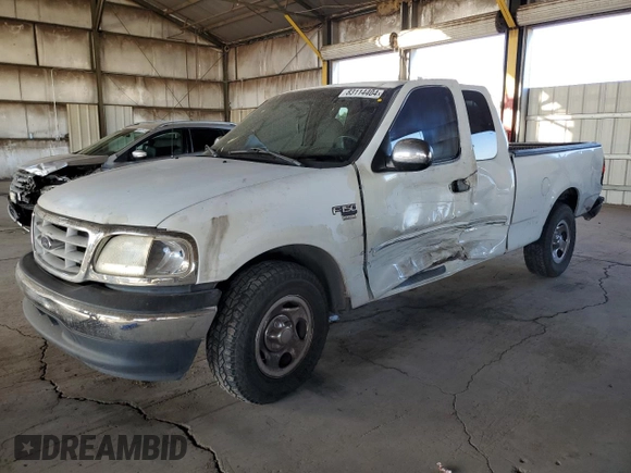 2000 Ford F-150 XL with VIN 1FTRX17W1YNB88948, listed as a Copart auction lot 83114404 with 288,100 mi miles and Salvage Title. Bid and sale history available at carsss.com. Image 1.