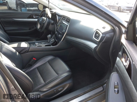 2017 Nissan Maxima SV with VIN 1N4AA6AP4HC404371, listed as a IAAI auction lot 41489579 with 117,677 mi miles. Bid and sale history available at carsss.com. Image 5.