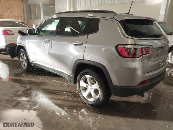 2018 Jeep Compass Latitude with VIN 3C4NJCBB9JT462130, listed as a IAAI auction lot 41386549 with 88,706 mi miles. Bid and sale history available at carsss.com. Image 3.