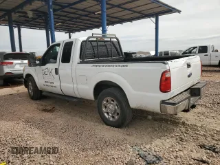 2011 Ford F-250 XL with VIN 1FT7X2A6XBEC39165, listed as a Copart auction lot 50987675 with 138,901 mi miles and Salvage title. Bid and sale history available at DreamBid. Image 2.