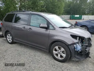 2020 Toyota Sienna LE Auto Access Seat с VIN 5TDKZ3DC4LS072034, выставлен на аукционе Copart как лот 62531295 с пробегом 81 639 миль миль и Списание • Salvage title. История ставок и продаж доступна на DreamBid. Изображение 4.