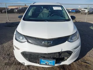2018 Chevrolet Bolt EV Premier with VIN 1G1FX6S08J4139950, listed as a IAAI auction lot 41151990 with 137,041 mi miles. Bid and sale history available at carsss.com. Image 13.