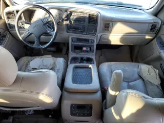 2004 GMC Yukon XL SLT with VIN 1GKEC16Z74J128281, listed as a Copart auction lot 72756074 with 0 mi miles and Salvage Title. Bid and sale history available at carsss.com. Image 8.
