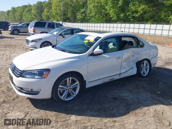 2015 Volkswagen Passat SE с VIN 1VWBV7A33FC060015, выставлен на аукционе IAAI как лот 42039292 с пробегом 52 110 миль миль и . История ставок и продаж доступна на DreamBid. Изображение 6.
