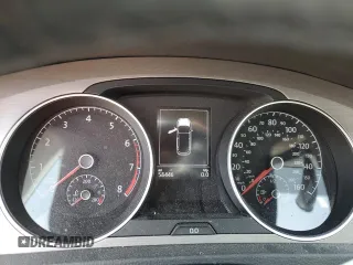 2017 Volkswagen Golf S z VIN 3VWC17AU8HM511224, wystawiony jako Copart lot #51692165 z przebiegiem 58 446 mil mil oraz Szkoda całkowita • Salvage title. Historia ofert i sprzedaży dostępna na DreamBid. Obrazek 9.