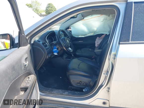 2020 Jeep Compass Limited with VIN 3C4NJCCB2LT179702, listed as a IAAI auction lot 39664511 with 85,090 mi miles and . Bid and sale history available at DreamBid. Image 5.