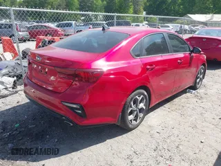 2021 Kia Forte LXS z VIN 3KPF24AD6ME303472, wystawiony jako IAAI lot #42069597 z przebiegiem 46 536 mil mil oraz . Historia ofert i sprzedaży dostępna na DreamBid. Obrazek 4.