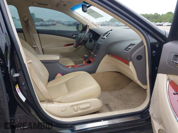 2011 Lexus ES with VIN JTHBK1EG0B2450851, listed as a IAAI auction lot 42101990 with 221,912 mi miles. Bid and sale history available at carsss.com. Image 5.