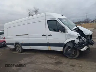 2014 Mercedes-Benz Sprinter Cargo EXT with VIN WD3PE8DC4E5874522, listed as a IAAI auction lot 41846086 with 347,045 mi miles. Bid and sale history available at carsss.com. Image 13.