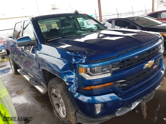 2016 Chevrolet Silverado 1500 LT with VIN 3GCUKREC6GG266485, listed as a IAAI auction lot 41720514 with 105,464 mi miles. Bid and sale history available at carsss.com. Image 1.