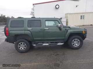 2006 Hummer H3 with VIN 5GTDN136368101786, listed as a IAAI auction lot 41538434 with 251,791 mi miles. Bid and sale history available at carsss.com. Image 14.