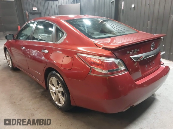 2014 Nissan Altima S with VIN 1N4AL3AP0EN347207, listed as a IAAI auction lot 42029532 with 28,324 mi miles and . Bid and sale history available at carsss.com. Image 3.