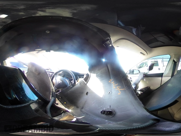 2019 Tesla Model S 75D с VIN 5YJSA1E22KF305722, выставлен на аукционе IAAI как лот 41765921 с пробегом 35 361 миль миль и . История ставок и продаж доступна на DreamBid. Изображение 22.