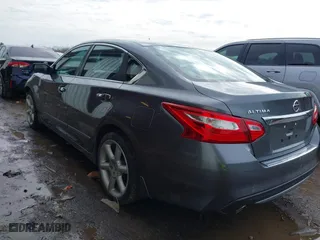 2017 Nissan Altima 2.5 SR with VIN 1N4AL3AP8HC227283, listed as a IAAI auction lot 41485809 with 51,317 mi miles. Bid and sale history available at carsss.com. Image 3.