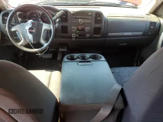 2010 GMC Sierra 1500 with VIN 3GTRCVE31AG155166, listed as a Copart auction lot 50625805 with 241,469 mi miles and Salvage Title. Bid and sale history available at DreamBid. Image 8.