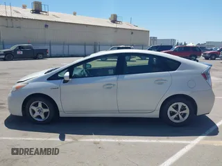2013 Toyota Prius One z VIN JTDKN3DU6D0352580, wystawiony jako IAAI lot #42244296 z przebiegiem 304 157 mil mil oraz . Historia ofert i sprzedaży dostępna na DreamBid. Obrazek 14.