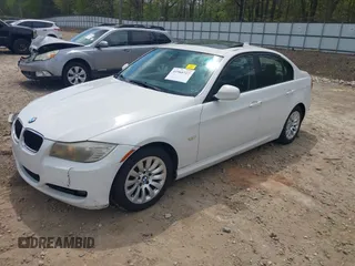 2009 BMW 3 Series 328i with VIN WBAPH77559NL83531, listed as a IAAI auction lot 41968727 with 159,755 mi miles. Bid and sale history available at carsss.com. Image 18.