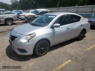 2015 Nissan Versa SV with VIN 3N1CN7AP8FL840447, listed as a Copart auction lot 65966554 with 177,727 mi miles and Clean Title. Bid and sale history available at carsss.com. Image 1.