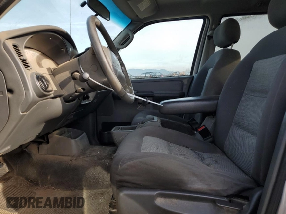 2005 Ford Explorer Sport Trac XLS z VIN 1FMZU77K75UB40439, wystawiony jako Copart lot #88530195 z przebiegiem 181 383 mil mil oraz Szkoda całkowita • Salvage title. Historia ofert i sprzedaży dostępna na DreamBid. Obrazek 7.