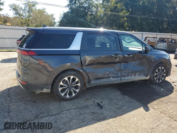 2024 Kia Carnival EX with VIN KNDNC5H39R6440916, listed as a Copart auction lot 74666894 with 6,948 mi miles and Salvage Title. Bid and sale history available at carsss.com. Image 3.