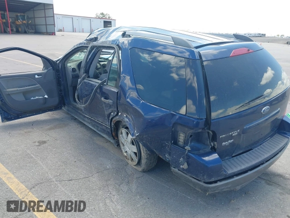 2005 Ford Freestyle SE with VIN 1FMZK041X5GA40830, listed as a IAAI auction lot 42323519 with Not provided miles and . Bid and sale history available at DreamBid. Image 3.