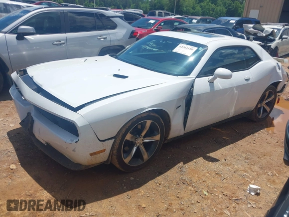 2014 Dodge Challenger R/T Plus z VIN 2C3CDYBT9EH293136, wystawiony jako IAAI lot #42264180 z przebiegiem 71 696 mil mil oraz . Historia ofert i sprzedaży dostępna na DreamBid. Obrazek 17.