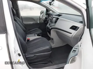 2012 Toyota Sienna SE with VIN 5TDXK3DC8CS276491, listed as a IAAI auction lot 41107014 with 96,266 mi miles. Bid and sale history available at carsss.com. Image 5.