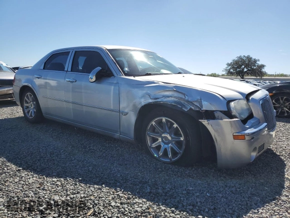2005 Chrysler 300 with VIN 2C3AA63H95H657666, listed as a Copart auction lot 47989065 with 195,184 mi miles and Salvage Title. Bid and sale history available at carsss.com. Image 4.