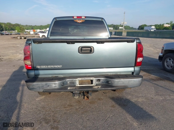 2006 Chevrolet Silverado 1500 LT2 with VIN 2GCEC13Z761347531, listed as a IAAI auction lot 42121593 with 344,438 mi miles. Bid and sale history available at carsss.com. Image 17.