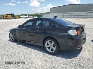 2013 BMW 3 Series 320i xDrive with VIN WBA3C3C54DF981575, listed as a Copart auction lot 65572755 with 130,468 mi miles and Clean title. Bid and sale history available at DreamBid. Image 2.