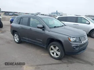 2016 Jeep Compass High Altitude z VIN 1C4NJDEB2GD685450, wystawiony jako IAAI lot #42017730 z przebiegiem 162 646 mil mil oraz . Historia ofert i sprzedaży dostępna na DreamBid. Obrazek 1.