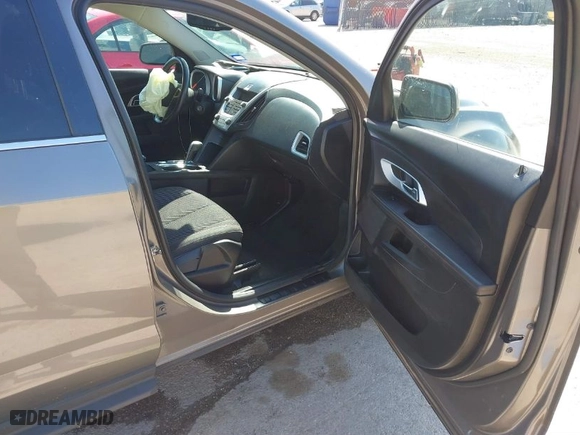2011 Chevrolet Equinox LT w/1LT with VIN 2CNALDEC7B6453558, listed as a IAAI auction lot 41839850 with 125,885 mi miles. Bid and sale history available at carsss.com. Image 5.