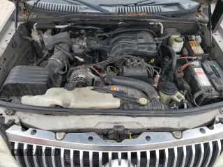 2008 Mercury Mountaineer with VIN 4M2EU37E08UJ11546, listed as a Copart auction lot 88151615 with 197,336 mi miles and Clean Title. Bid and sale history available at carsss.com. Image 12.