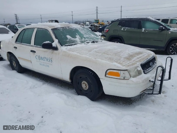2009 Ford Police Interceptor with VIN 2FAHP71V39X121711, listed as a IAAI auction lot 41481811 with 131,173 mi miles. Bid and sale history available at carsss.com. Image 1.