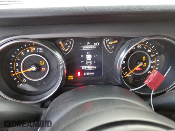 2022 Jeep Wrangler Unlimited High Tide with VIN 1C4HJXDG5NW107100, listed as a Copart auction lot 83231044 with 37,898 mi miles and Salvage Title. Bid and sale history available at DreamBid. Image 9.