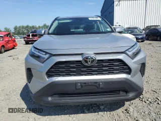 2023 Toyota RAV4 XLE with VIN 2T3P1RFV2PW372352, listed as a Copart auction lot 63701695 with 45,878 mi miles and Salvage title. Bid and sale history available at DreamBid. Image 5.