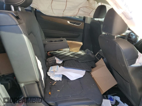 2024 Volkswagen Atlas SE with VIN 1V2LR2CA8RC515082, listed as a Copart auction lot 42556065 with Not provided miles and Salvage title. Bid and sale history available at DreamBid. Image 10.
