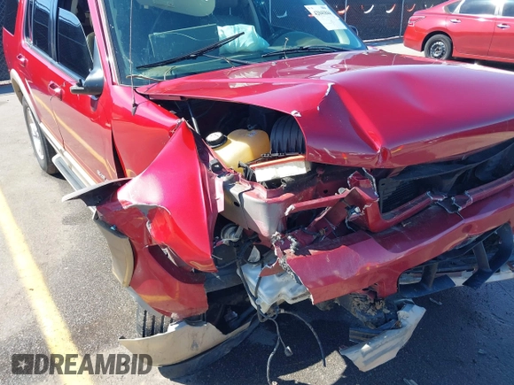 2005 Ford Explorer Eddie Bauer z VIN 1FMDU74W85UB49412, wystawiony jako IAAI lot #42041844 z przebiegiem Nie podano mil oraz . Historia ofert i sprzedaży dostępna na DreamBid. Obrazek 17.