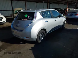 2013 Nissan LEAF SV with VIN 1N4AZ0CP7DC408640, listed as a IAAI auction lot 41613606 with 50,800 mi miles. Bid and sale history available at carsss.com. Image 4.