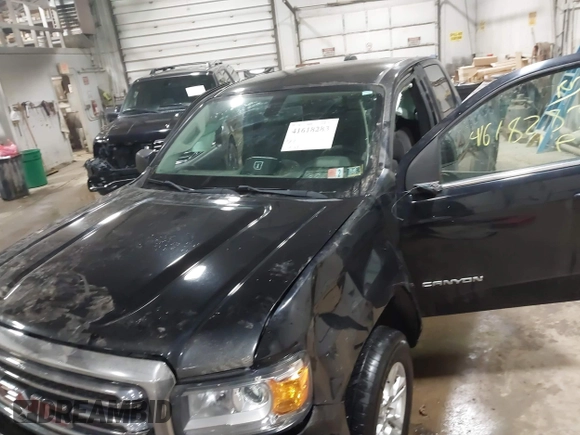 2020 GMC Canyon 4WD All Terrain w/Cloth with VIN 1GTH6CEN9L1111894, listed as a IAAI auction lot 41618283 with 109,107 mi miles. Bid and sale history available at carsss.com. Image 6.