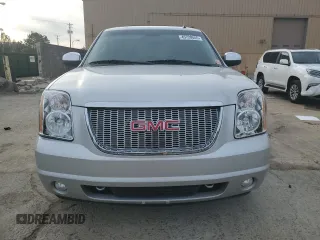 2012 GMC Yukon SLT with VIN 1GKS1CE0XCR246851, listed as a Copart auction lot 45720045 with 191,741 mi miles and Salvage Title. Bid and sale history available at carsss.com. Image 5.