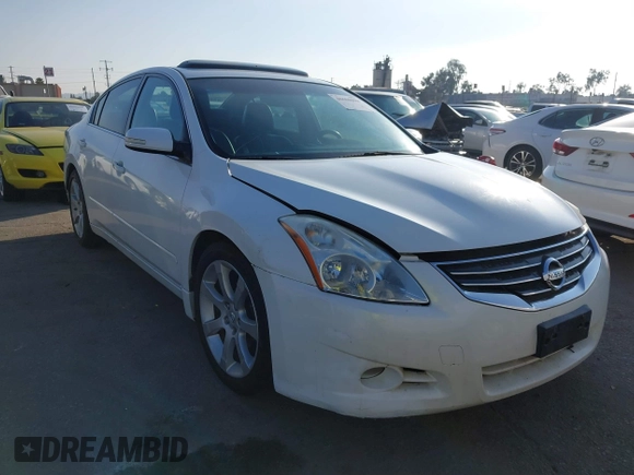 2010 Nissan Altima 3.5 SR with VIN 1N4BL2AP6AC149624, listed as a IAAI auction lot 40608098 with 231,101 mi miles. Bid and sale history available at carsss.com. Image 1.