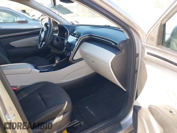 2023 Hyundai Tucson SEL z VIN KM8JBCAE2PU248128, wystawiony jako IAAI lot #41771316 z przebiegiem 52 224 mil mil oraz . Historia ofert i sprzedaży dostępna na DreamBid. Obrazek 5.